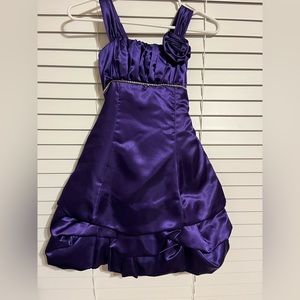 Little girl dress size 10 kids. Purple